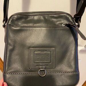 Coach Black Leather Men's Rivington Messenger